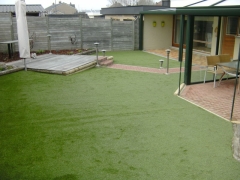 Aanleg tuin met kunstgras